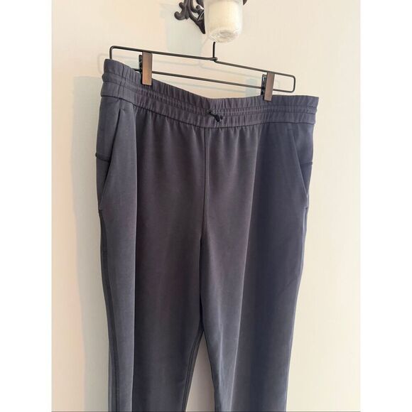 Lululemon Softstreme High-Rise Pant Black Size 12 - Picture 6 of 12
